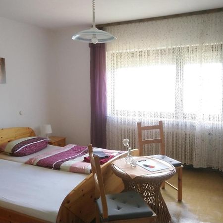 Gaestehaus Burgwald-Trekking Mittelsimtshausen Δωμάτιο φωτογραφία