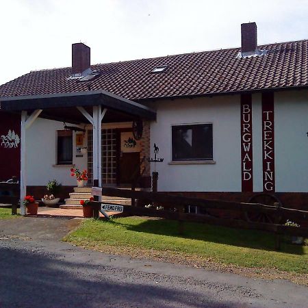 Gaestehaus Burgwald-Trekking Mittelsimtshausen Εξωτερικό φωτογραφία