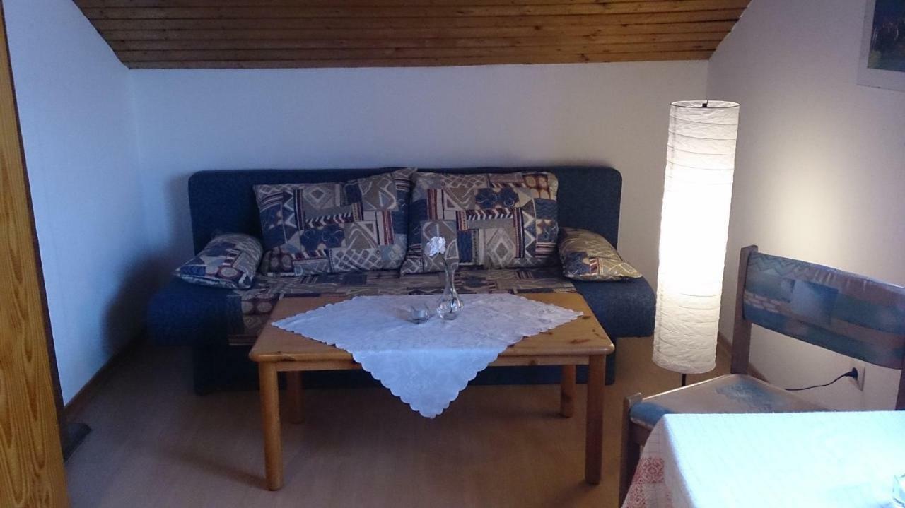 Gaestehaus Burgwald-Trekking Mittelsimtshausen Εξωτερικό φωτογραφία